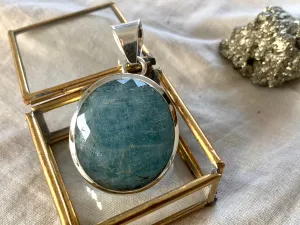 Aquamarine Ansley Pendant - XLarge Round