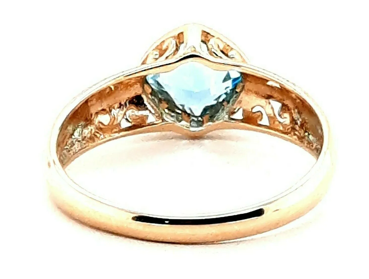 Blue Topaz & 9ct Yellow Gold Ring with Scroll Shoulders