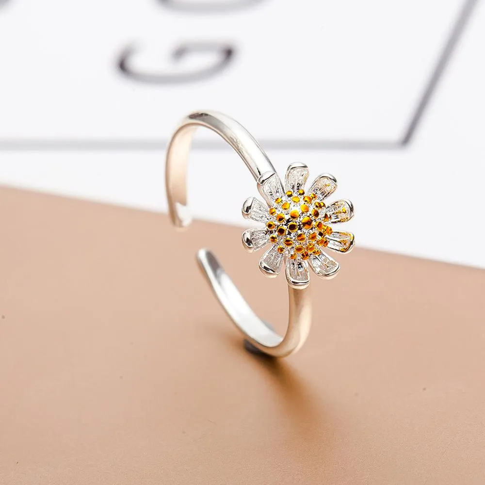 Daisy Flower rings 2022 korean fashion enamel White sunflower Vintage aesthetic Elegant Simple finger Rings for Women Jewelry