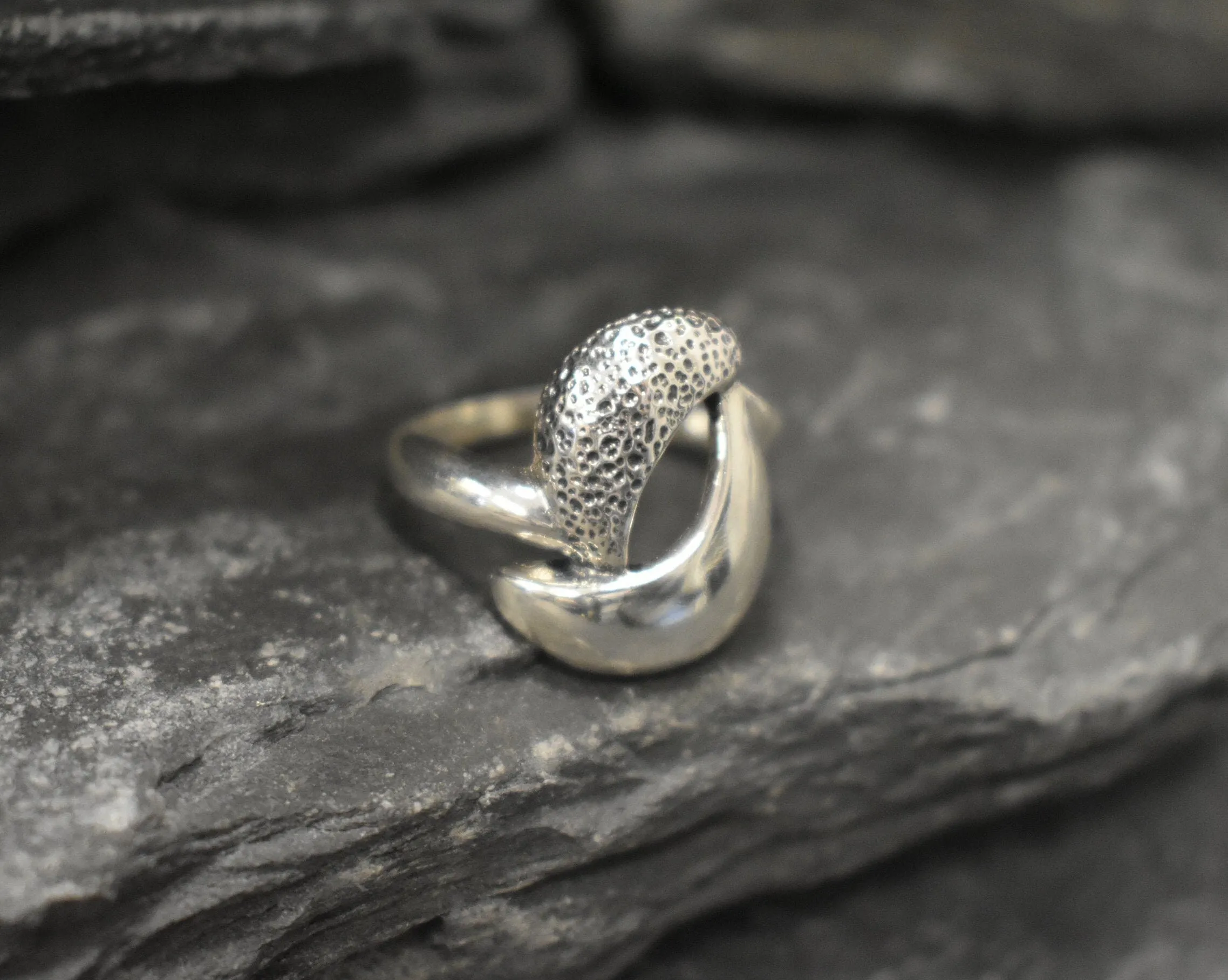 Intertwined Silver Ring - Yin Yang Ring - Silver Curved Ring