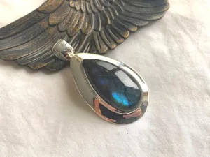 Labradorite Anthea Pendant - Long Teardrop