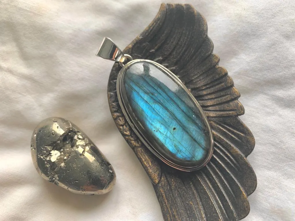 Labradorite Brea Pendant - XLong Oval