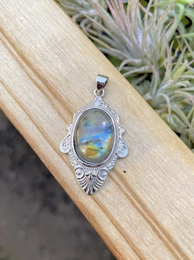 Labradorite Pendant