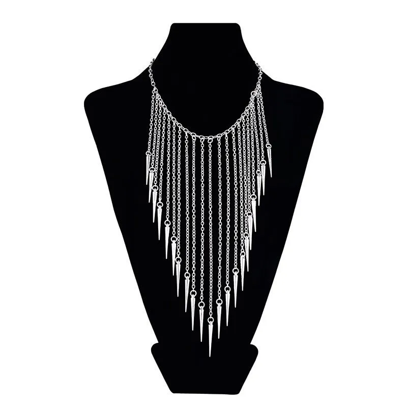 New Collares Jewelry European Style Vintage Trench Fashion Necklaces Rivet Long Tassel Punk Accessories