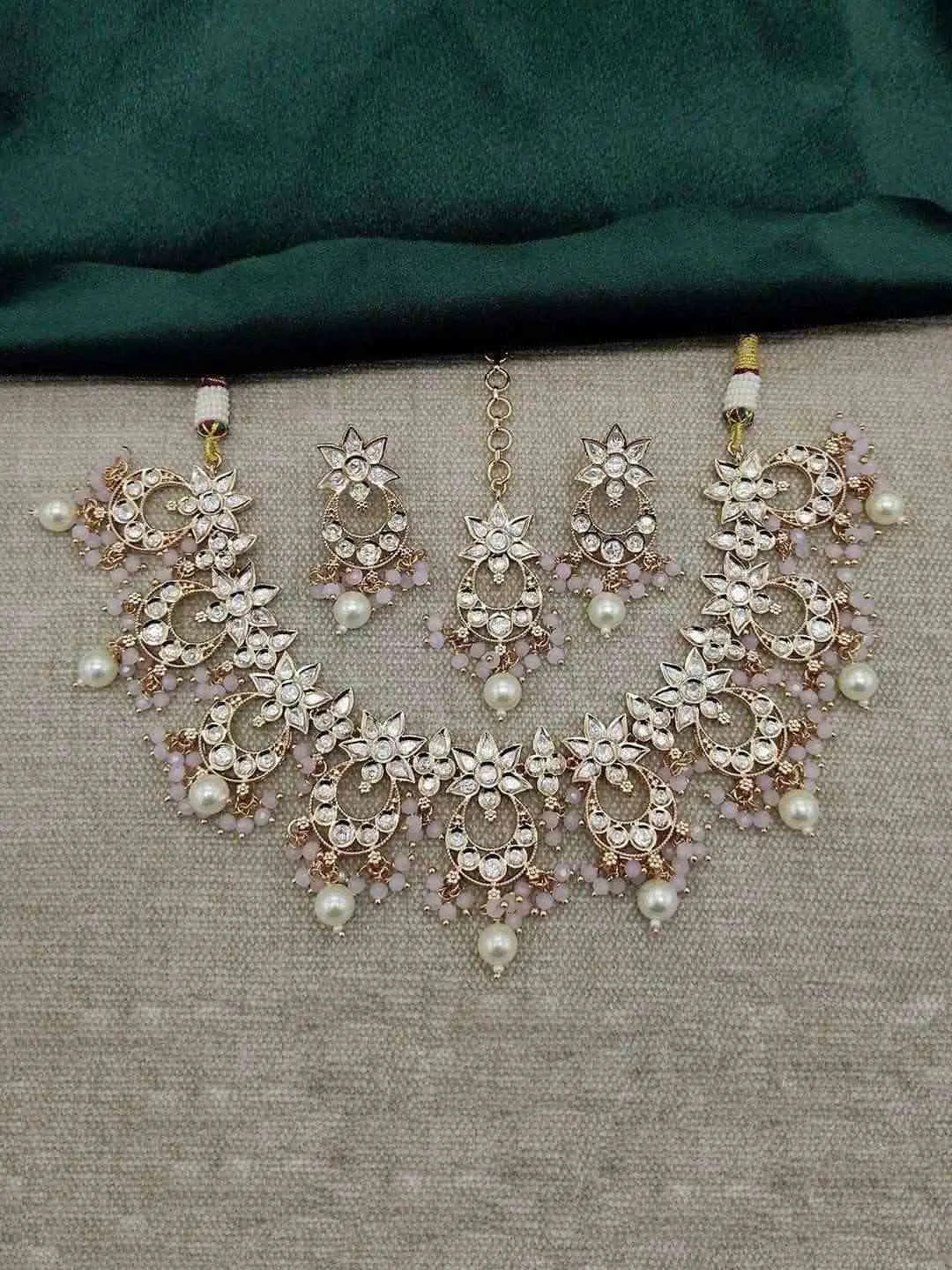 Pearl Kundan Choker