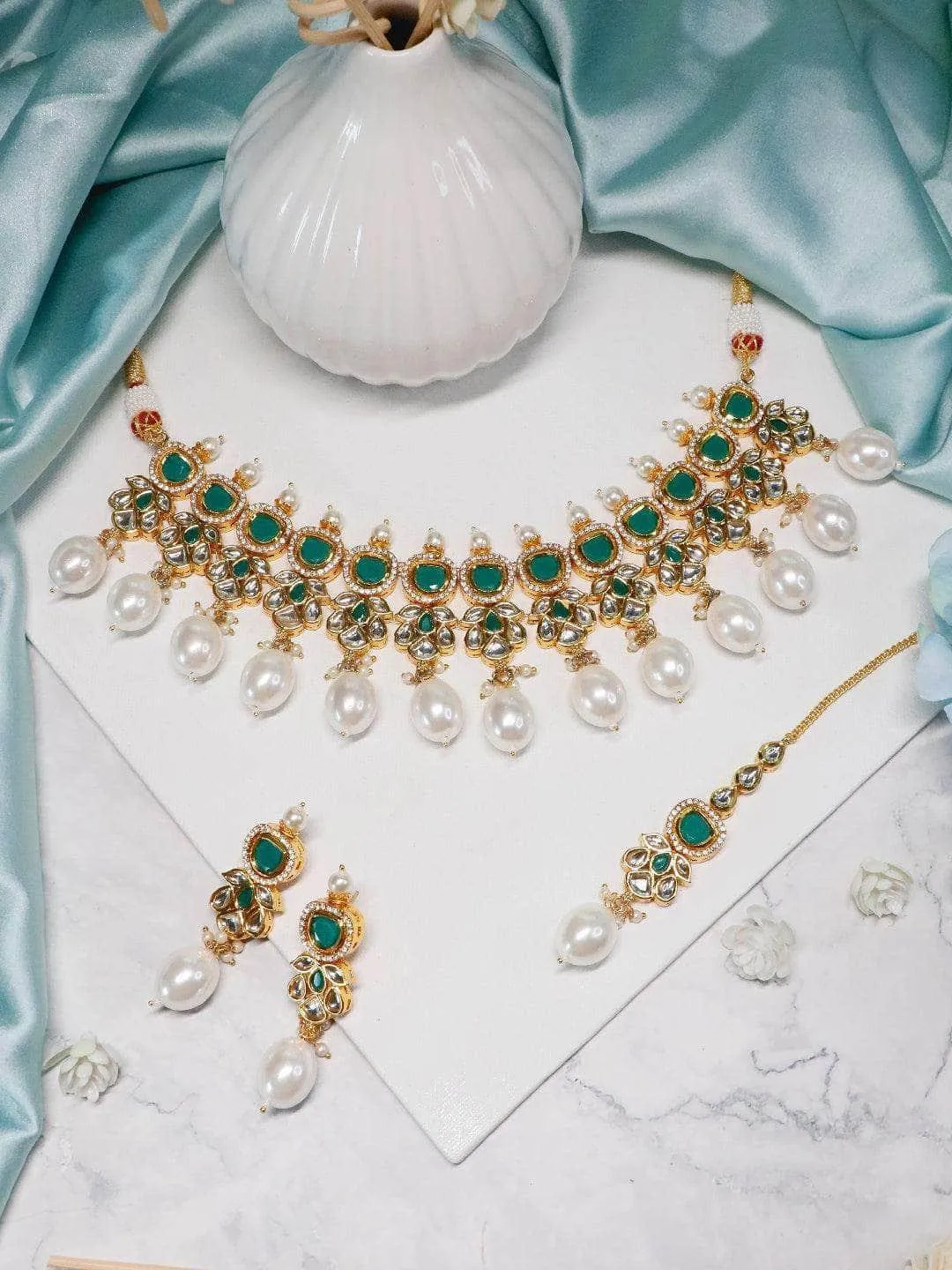 Stephanie Timmins In Ad Kundan Drop Pearls Necklace Set