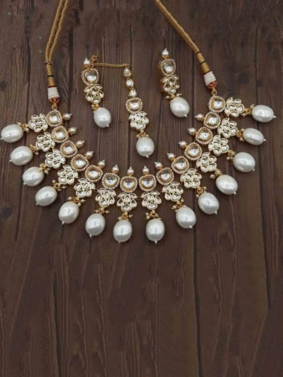 Stephanie Timmins In Ad Kundan Drop Pearls Necklace Set