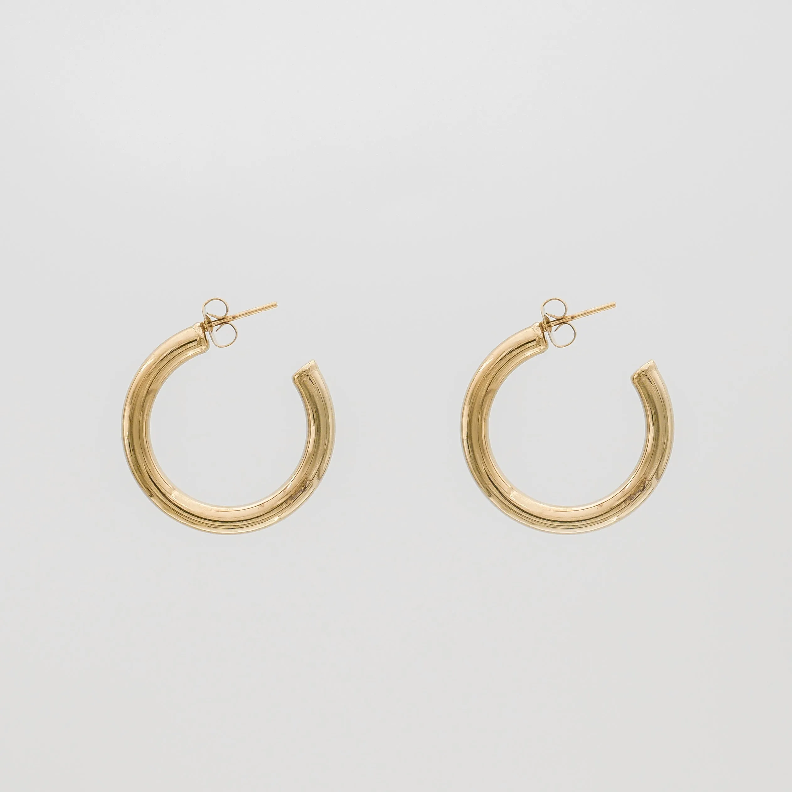 Tia Classic Hoop Earrings