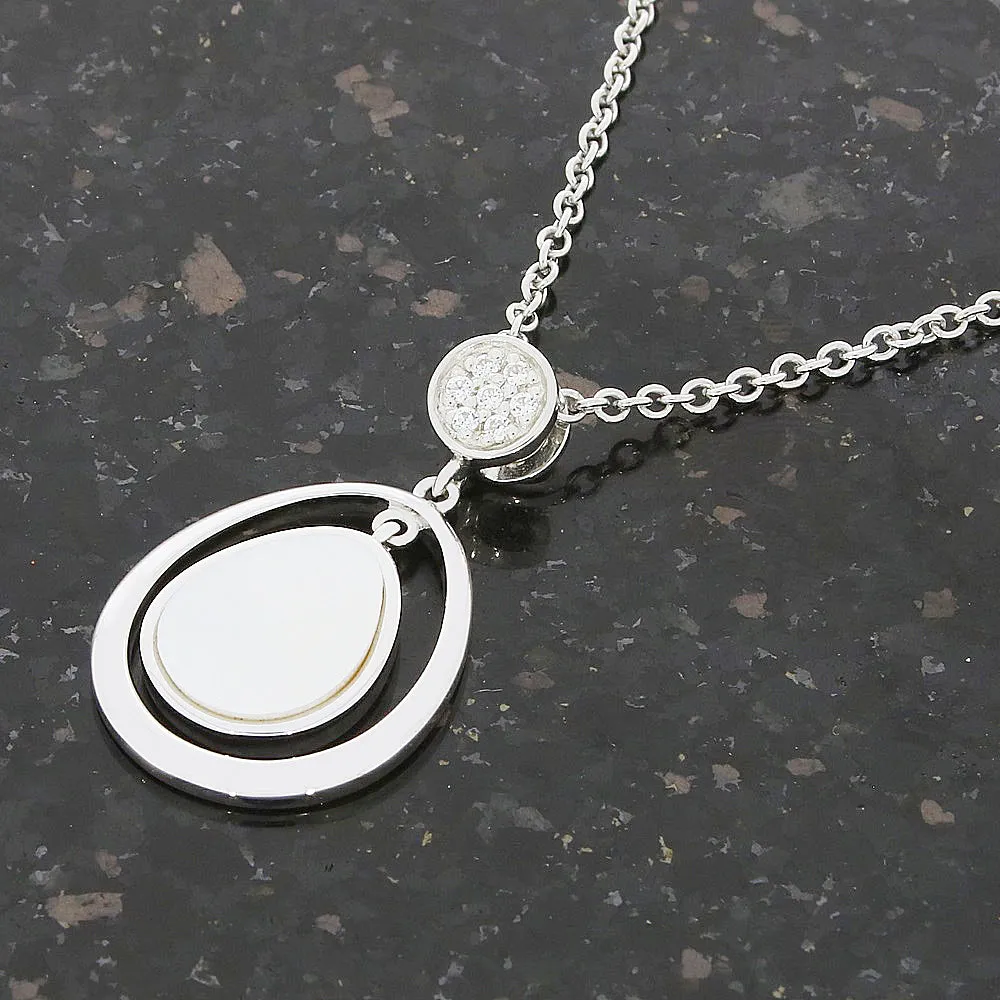 Unique & Co Silver Mother of Pearl Pendant and Chain MK-882