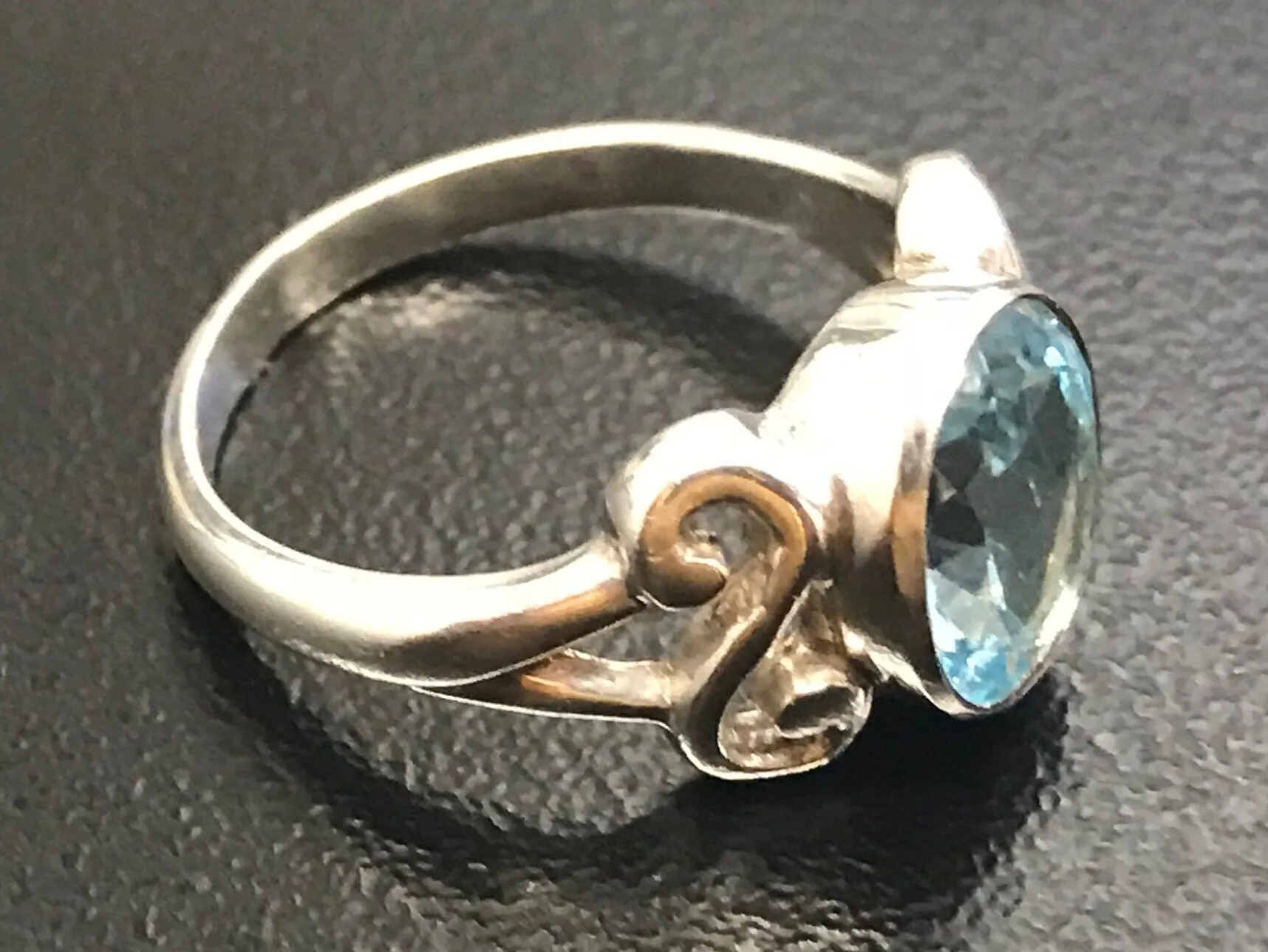 Vintage Blue Topaz Ring - Blue Topaz Bezel Ring - December Birthstone Ring