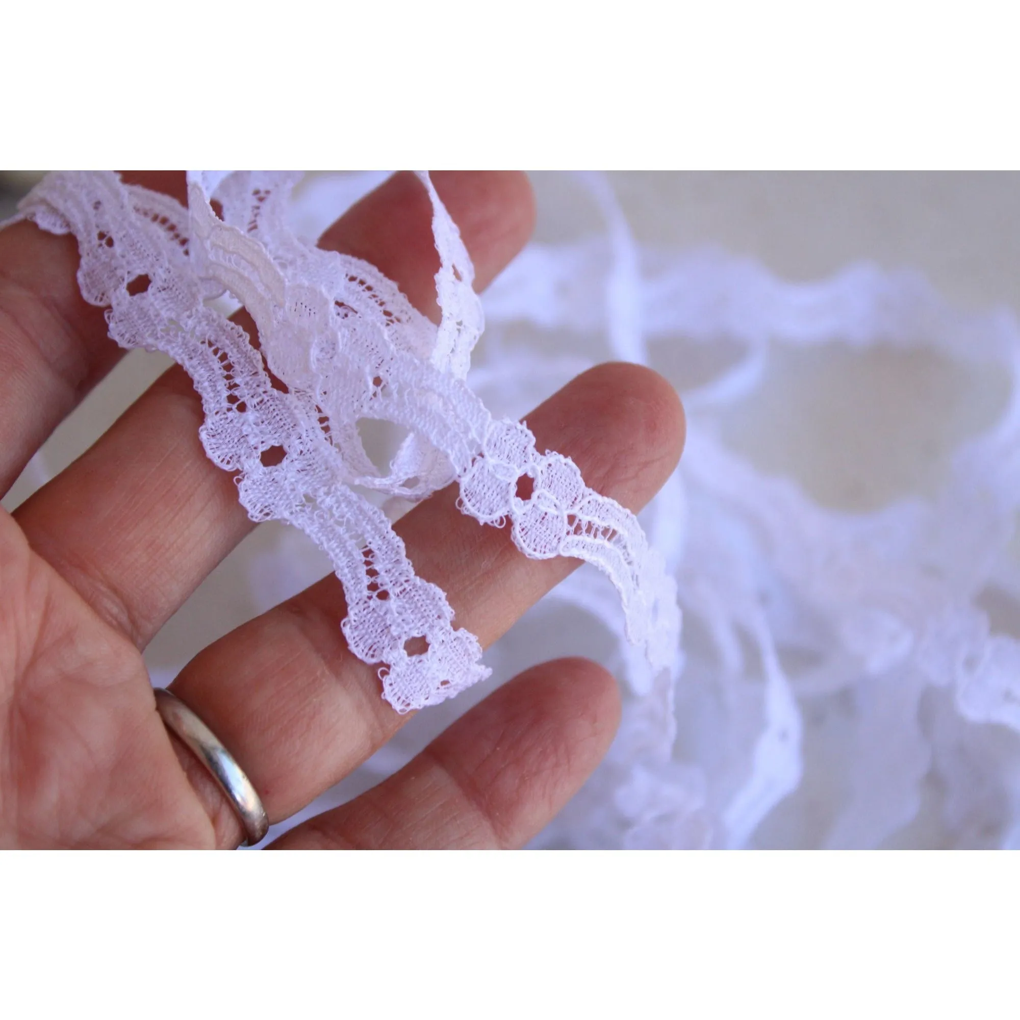 Vintage White Lace Floral Trim 7/16" Wide, 4 Yards