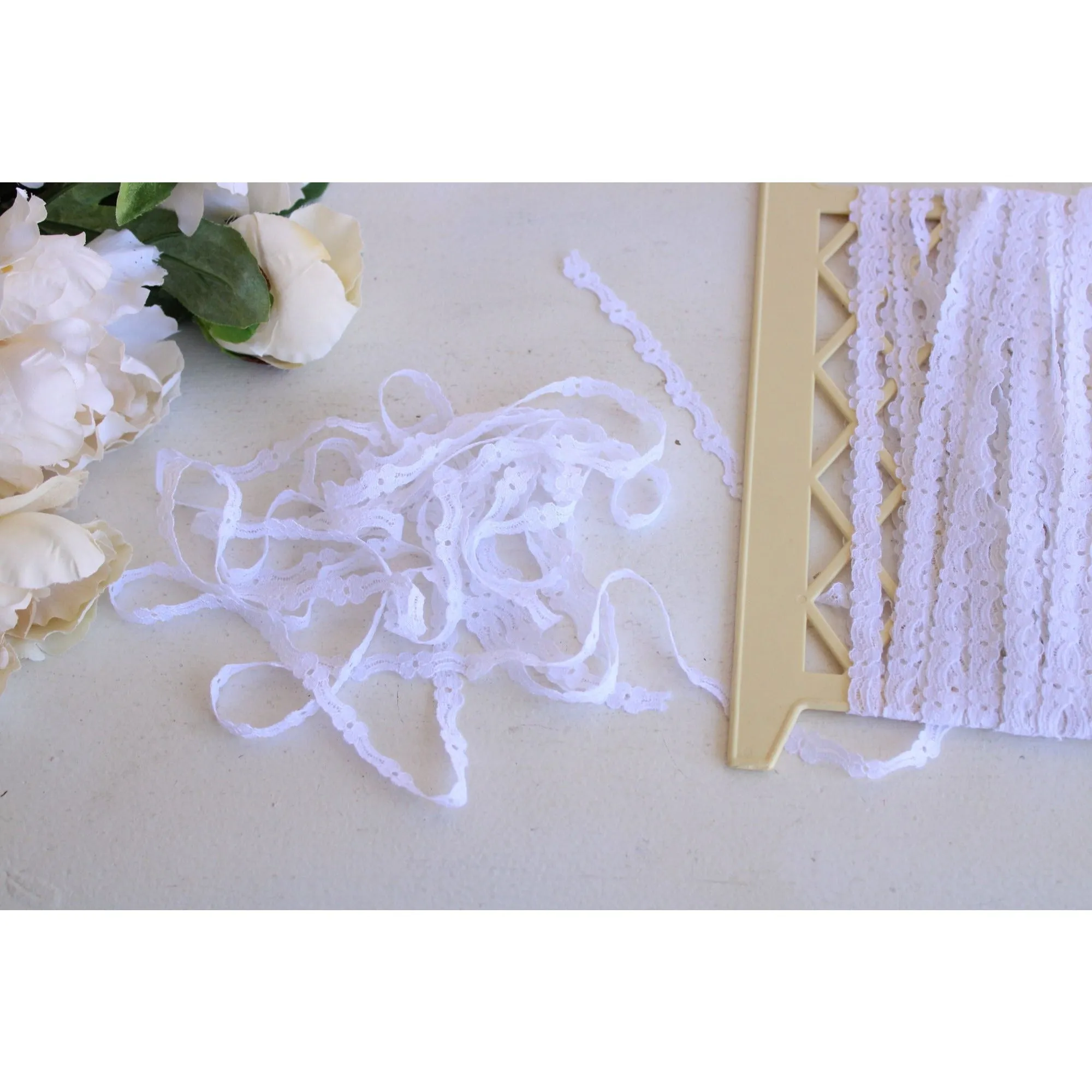 Vintage White Lace Floral Trim 7/16" Wide, 4 Yards